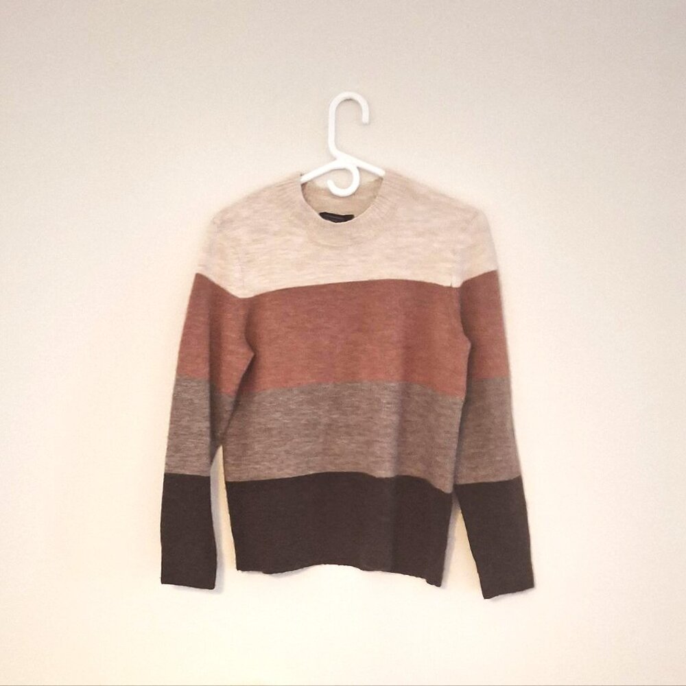 Denver Hayes Color Block Crew Neck Sweater - Casual Style - Size L/G - Picture 2 of 4